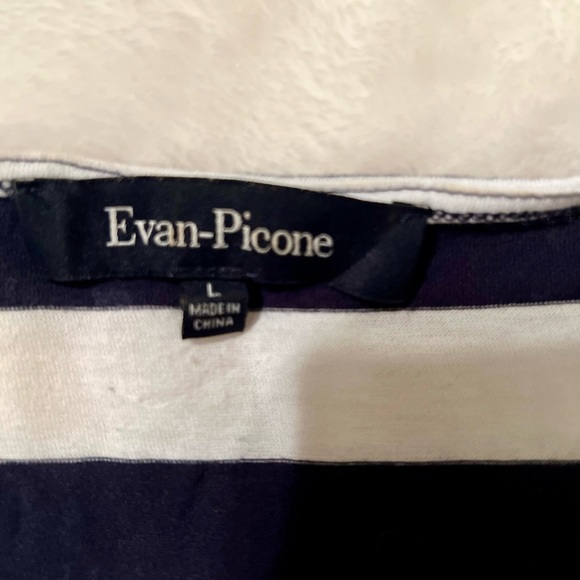 Evan Picone Classic Navy Striped Top - Picture 4 of 6